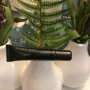 Never Been Used Mary Kay Concealer- Bronze 1